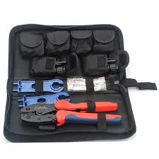 Kit d’outillage pour installation photovoltaïque et sertissage
